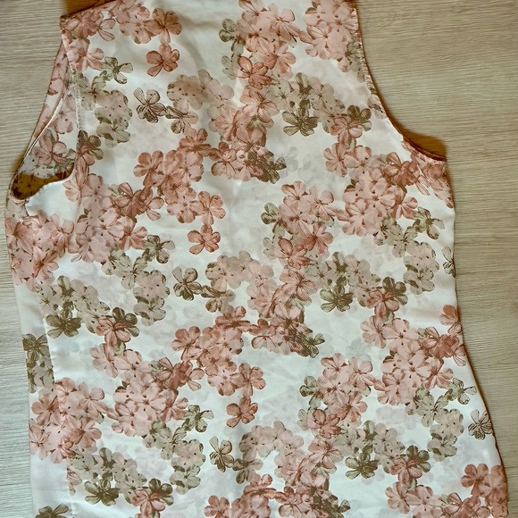Rose & Olive Floral Deep Slit Blouse Medium Sheer Boho Style - Like New - Picture 11 of 13